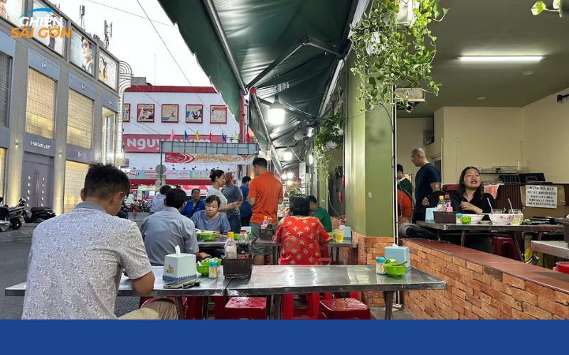 hủ tiếu bò viên đoàn thị điểm