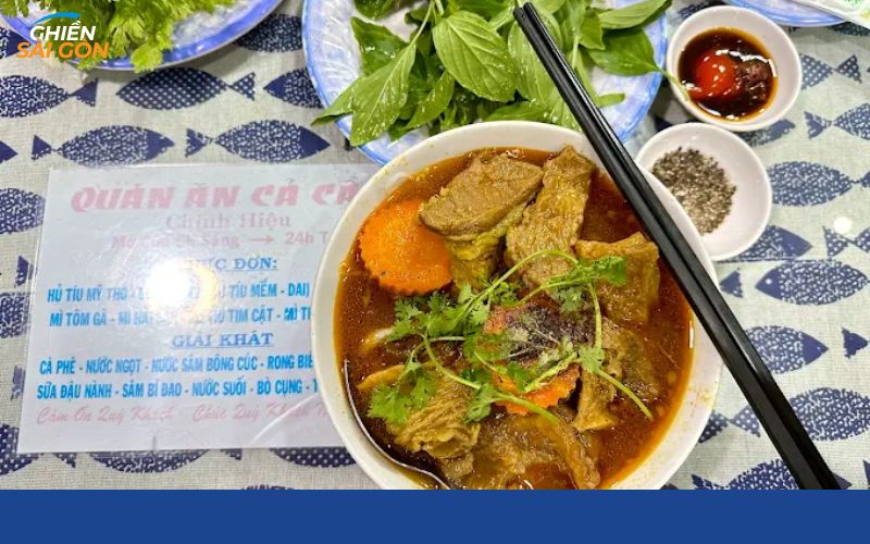 hủ tiếu cả cần