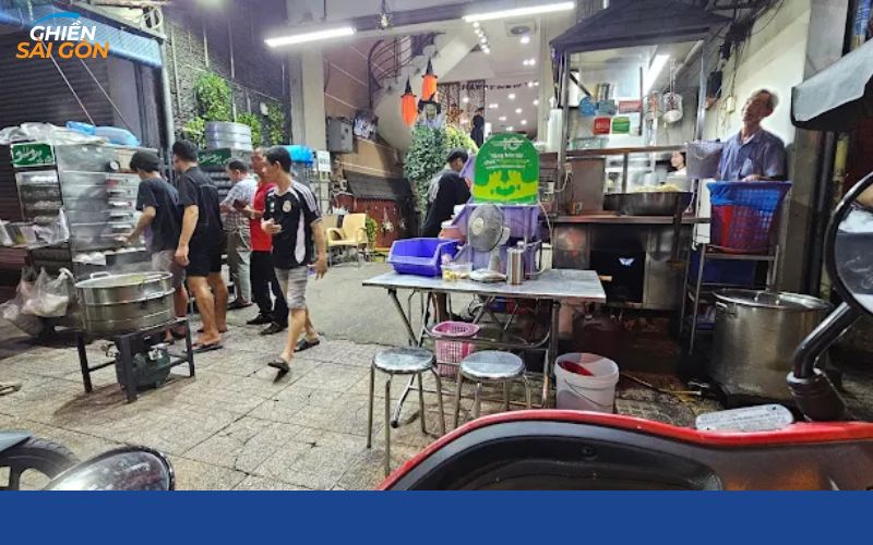 hủ tiếu cả cần