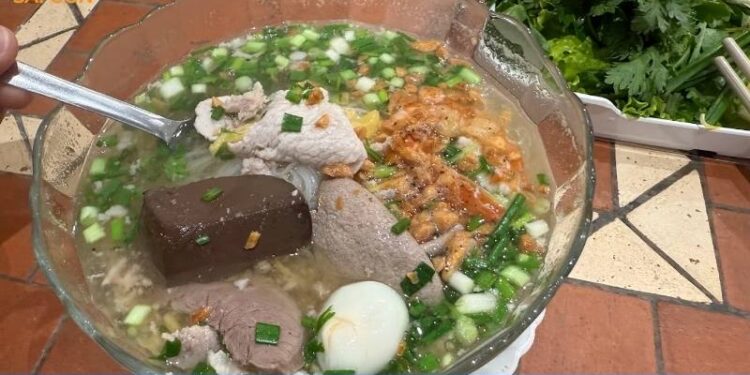 hủ tiếu quận 1