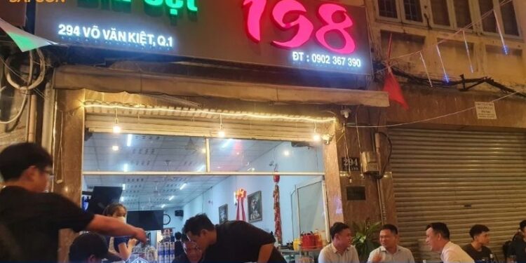 Bia Sệt 198 Võ Văn Kiệt sở hữu không gian nhậu đông vui, dễ chịu 6 bia sệt 198