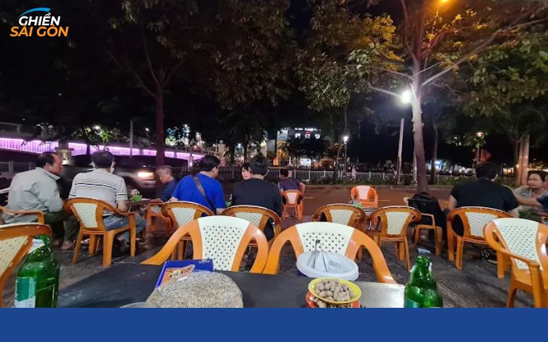 quán nhậu năm lửa