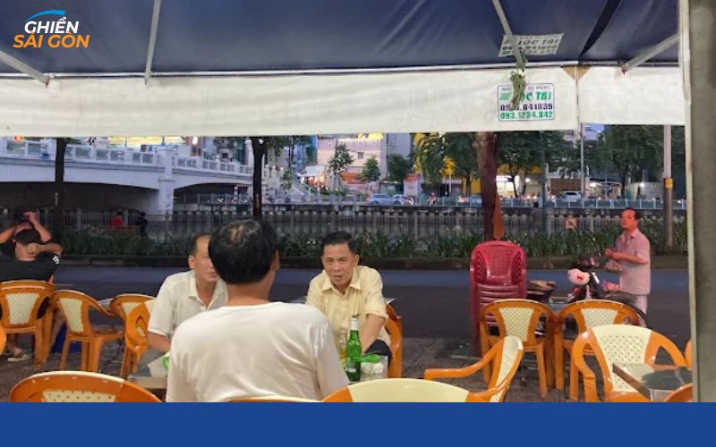 quán nhậu năm lửa