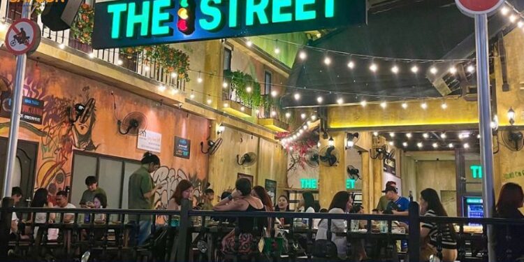 the street sương nguyệt ánh