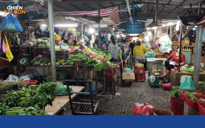 Chợ Hòa Bình Quận 5 lưu giữ nét giao thoa văn hóa Hoa - Việt 9 chợ hòa bình