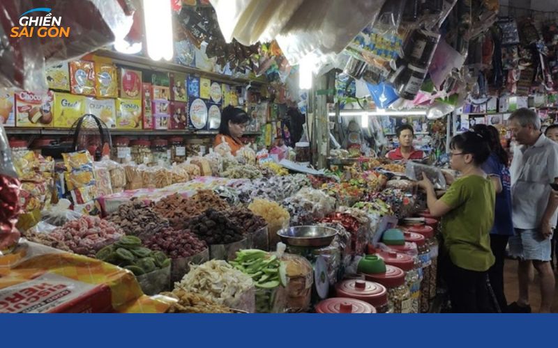 Chợ Hòa Bình Quận 5 lưu giữ nét giao thoa văn hóa Hoa - Việt 10 chợ hòa bình