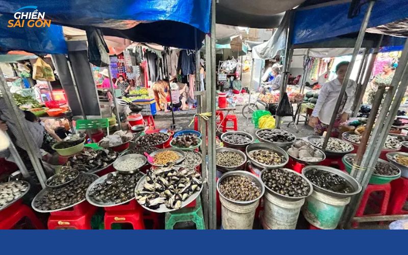 chợ nguyễn văn trỗi