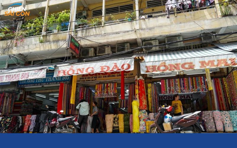 Những chợ Quận 5 nổi tiếng với nhiều mặt hàng độc lạ tại Sài Gòn 13 chợ quận 5