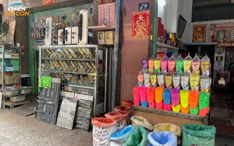 chợ vật liệu xây dựng