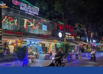 nhà hàng việt phố quận 3