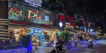 nhà hàng việt phố quận 3