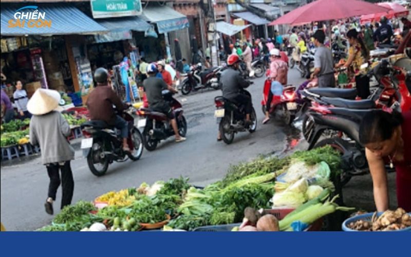 Chợ Chí Hòa mang đến không gian mua bán nhộn nhịp tại Sài Gòn 7 chợ chí hòa