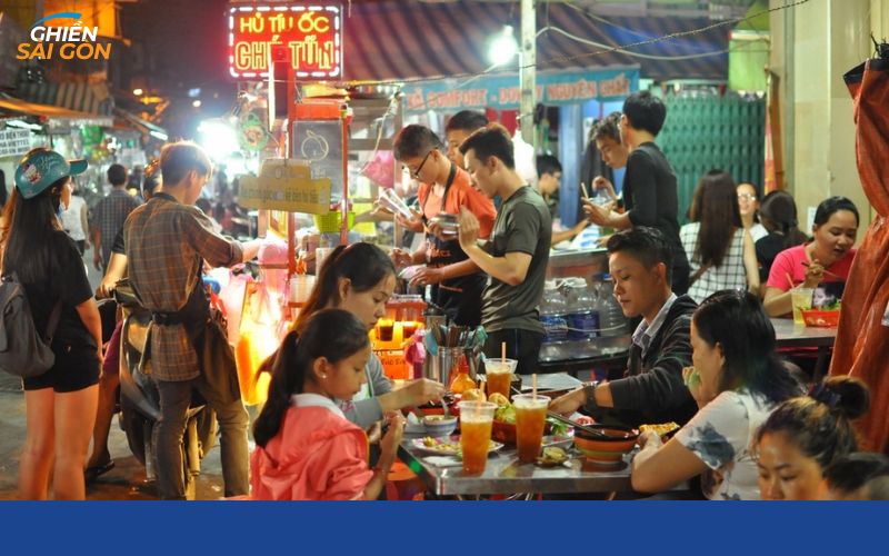 chợ đêm hồ thị kỷ