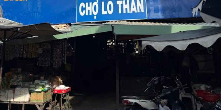 chợ lò than