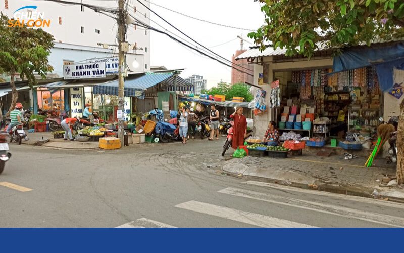 chợ lý phục man