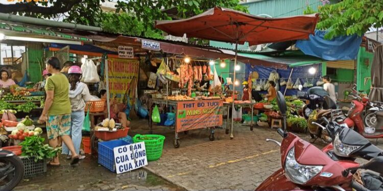 chợ lý phục man