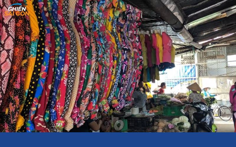 Chợ Tân Thuận lâu đời thu hút người mua nhờ hàng hóa phong phú 12 chợ tân thuận