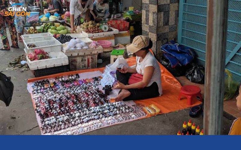 Chợ Tân Thuận lâu đời thu hút người mua nhờ hàng hóa phong phú 14 chợ tân thuận