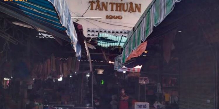 Chợ Tân Thuận lâu đời thu hút người mua nhờ hàng hóa phong phú 8 chợ tân thuận