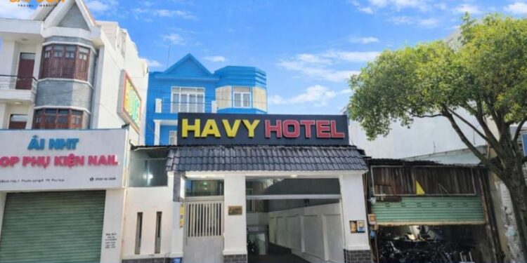 khách sạn gần bến xe miền đông