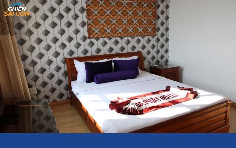 khách sạn gần chợ thủ đức