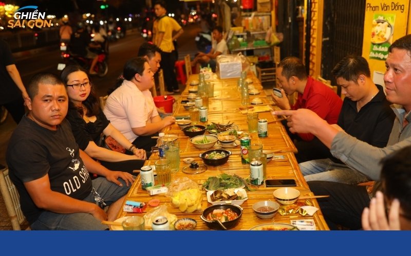 tiệm bia xe lửa