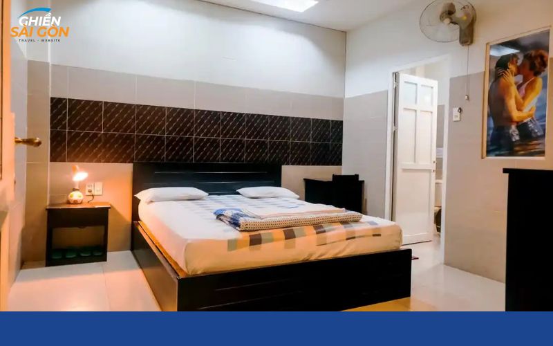 khách sạn gần chợ tân bình