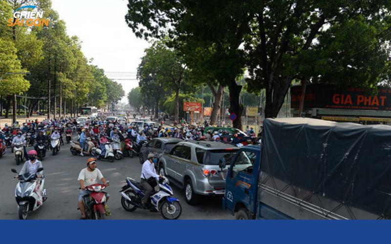 đường hoàng minh giám