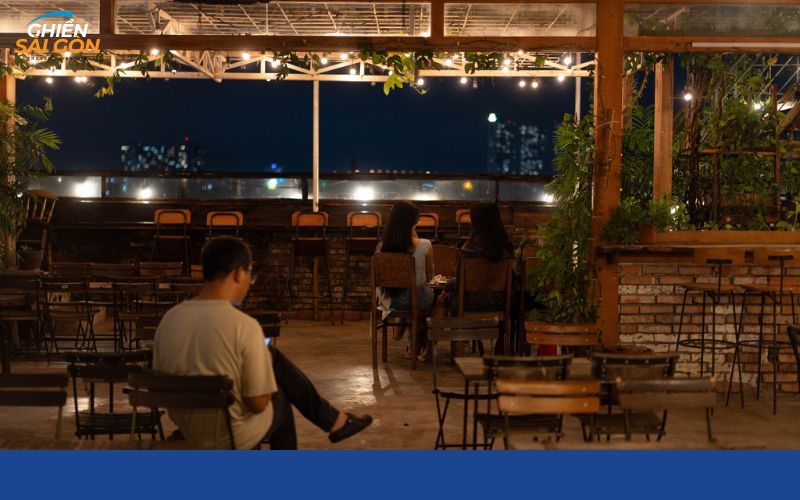 Thương Rooftop Quận 4 quán nhậu ngắm hoàng hôn đẹp ở Sài Gòn 9 thương rooftop