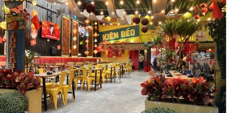Bia hơi quận 7 Kiên Béo với bia tươi Hà Nội và nhiều mồi bén 7 bia hơi quận 7 kiên béo