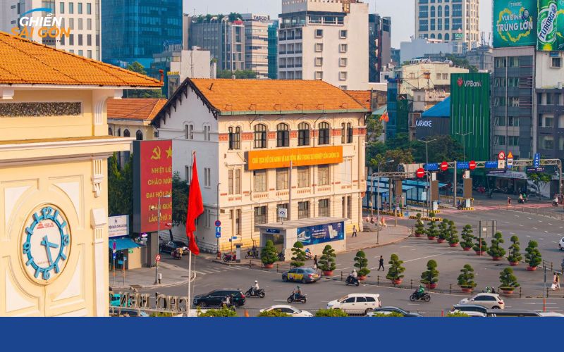 Chợ Bến Thành ở đâu? Gợi ý trải nghiệm, ăn gì và điểm tham quan gần 12 chợ bến thành