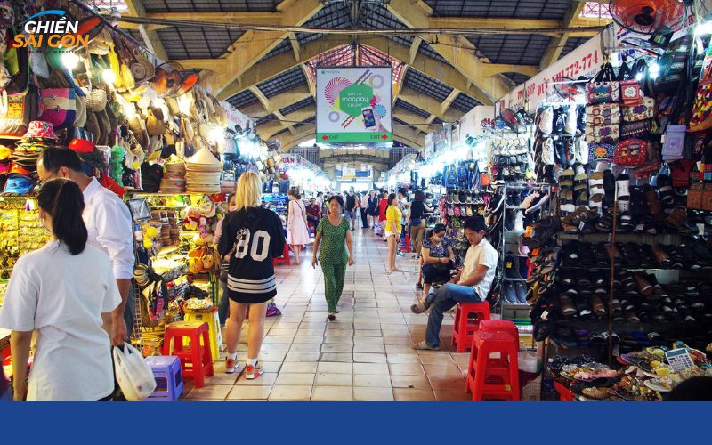 Chợ Bến Thành ở đâu? Gợi ý trải nghiệm, ăn gì và điểm tham quan gần 13 chợ bến thành