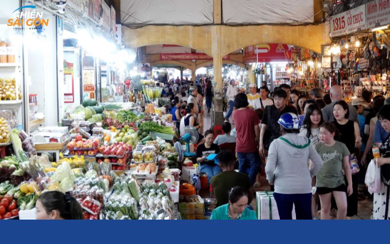 Chợ Bến Thành ở đâu? Gợi ý trải nghiệm, ăn gì và điểm tham quan gần 16 chợ bến thành