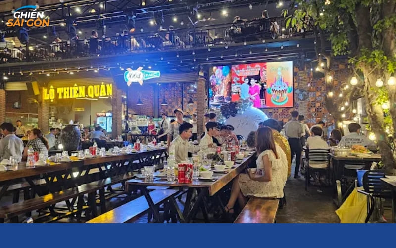 lộ thiên quán trường chinh