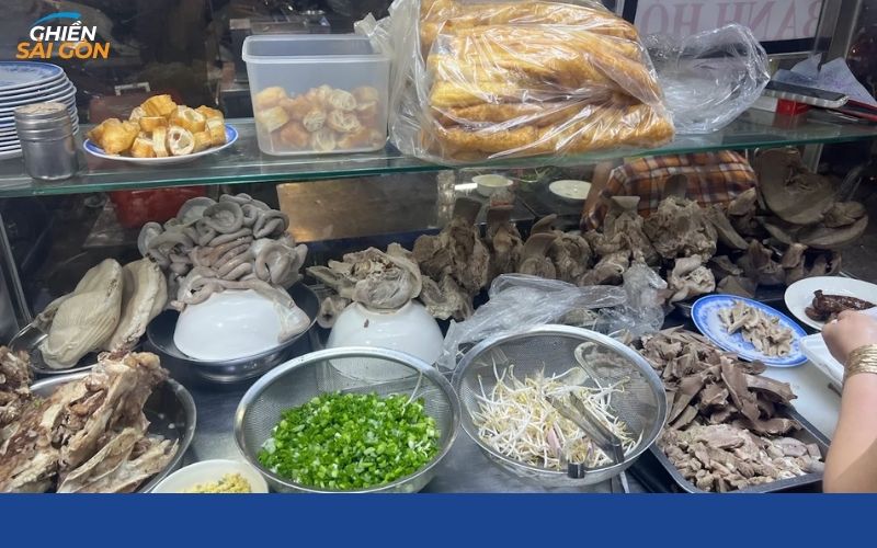 Những quán cháo lòng Quận 10 ngon, giá bình dân nên thử 11 cháo lòng quận 10