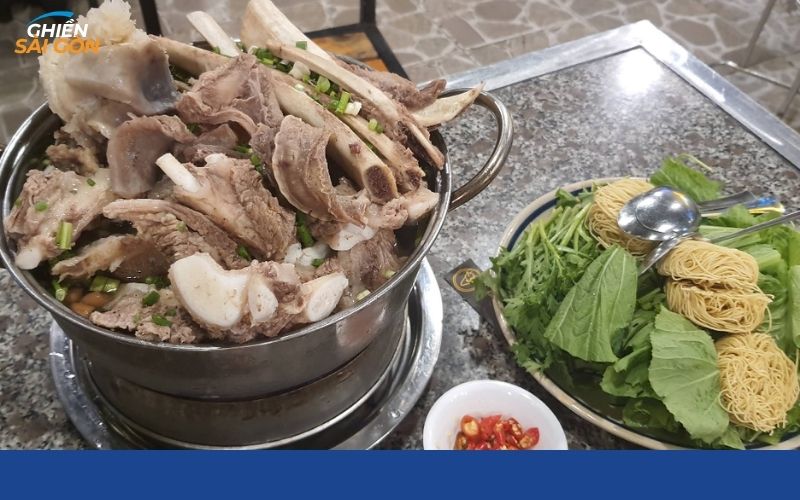 ẩm thực con bò vàng