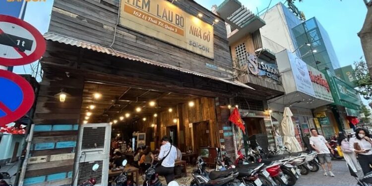 lẩu bò nhà gỗ lý thái tổ